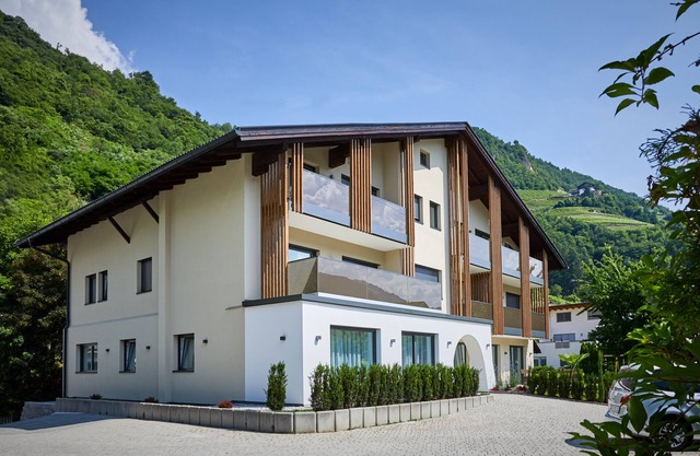 Laitacherhof: New apartments with sauna and pool in Klausen