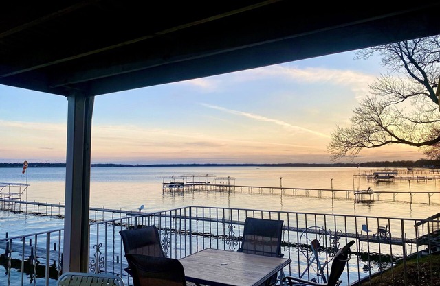 Lake Condo- Right on the Water with a Dock! Bring a boat or rent a boat!