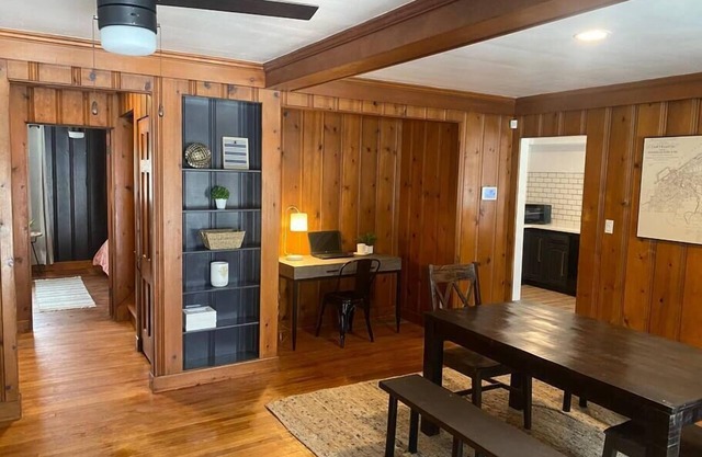 Lake Cottage Mins To Downtown Completely Remodeled