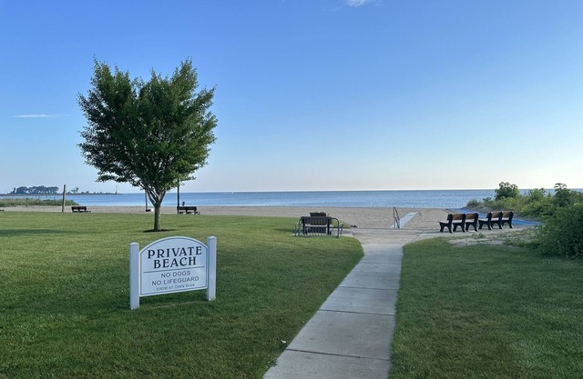 Lake Erie Beach Home: Near Cedar Point, Kalahari & Huron River Boat Launch