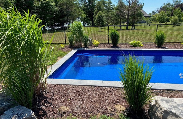 Lake Erie Waterfront Cottage near Niagara Wine Region