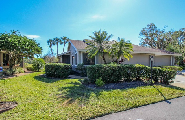 Lake front, Golf Front, Twin Dolphin Villa