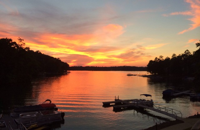 Lake Front, Walk out ground level, Sunset VIEW, Dedicated Slip, Awesome Pool