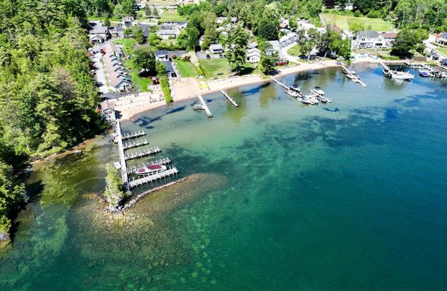 Lake George Diamond Cove Cottages, Cabins, & Hotel