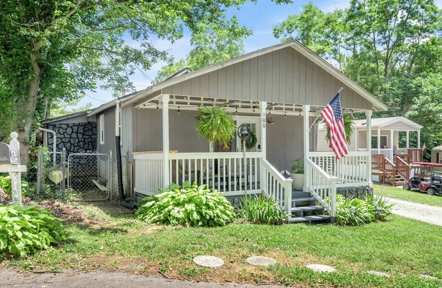 Lake Getaway at Lake Herrington with Golf Cart