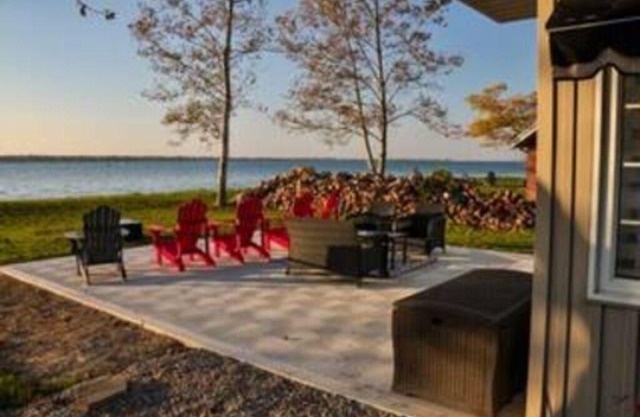 Lake House
