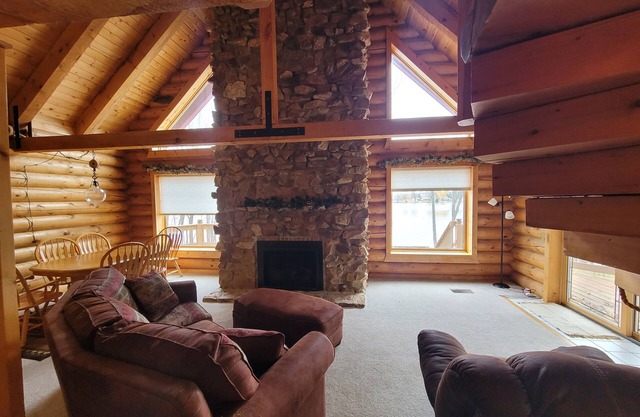 Lake House Retreat on Eau Pleine Flowage