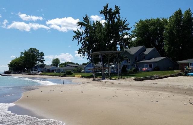 LAKE HURON BEACH SUITE