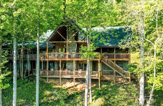 Lake Lure Cabin