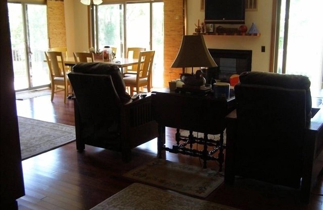Lake McConaughy Lake Front home, One King three Queen size beds, Dish TV, WIFI.