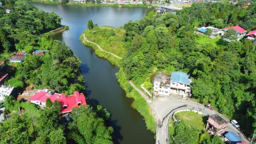 Lake Side Homestay - Pradhan Homestay Mirik