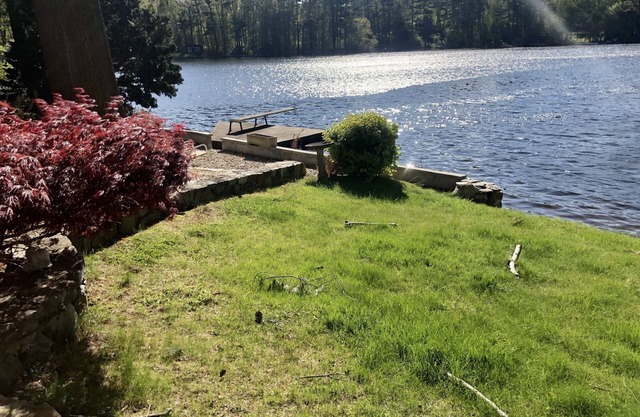 Lake side retreat with wow views from all rooms