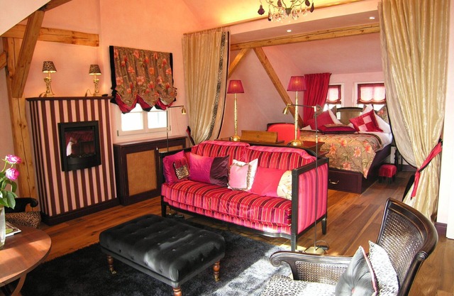 Lake suite with balcony