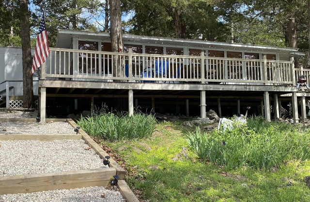 Lake View Cabin - Cozy Cabin Lake of the Ozarks