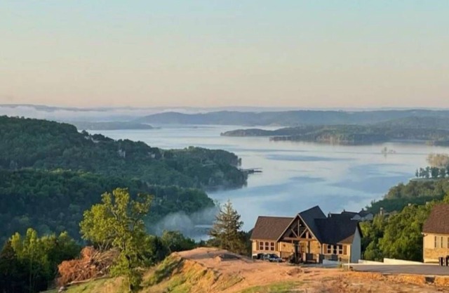 Lake View | Game Room | King Beds | Hot Tub | Pool