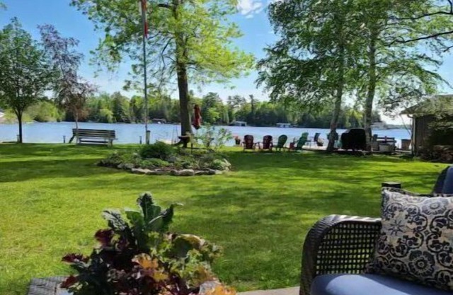 Lakebreeze Estate, 5 Bedrm, 3 Bath Lux Lakehousen