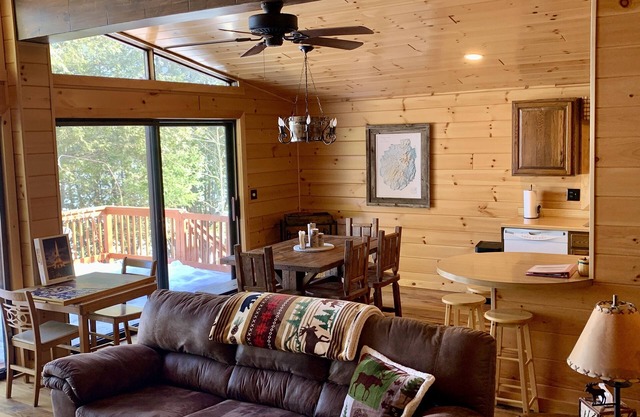 Lakefront Cabin - steps from Adirondack Lake! Walk to Town