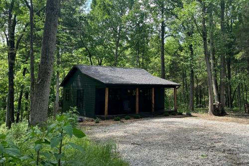 Lakefront Cabin with Fire Pit in Carbondale, Illinois