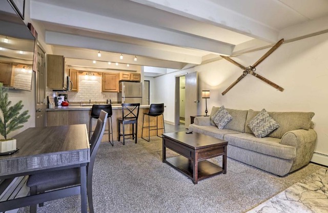 Lakefront Condo with Mtn Views in Dillon!