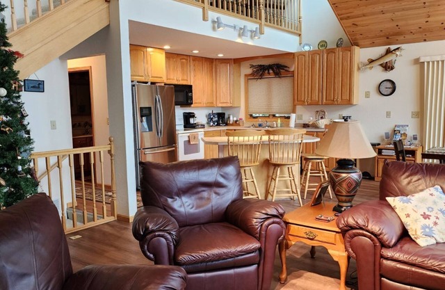 Lakefront Deck w/Unmatched View and Location - New Deck