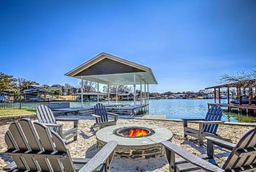Lakefront Family Home for 12 w Picturesque Views & Patio