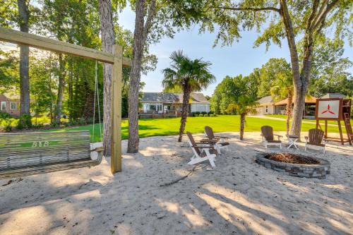 Lakefront Gem Hot Tub, Boat Launch Near Greenwood