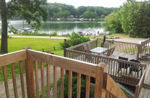 Lakefront Getaway on Beautiful Long Lake - Sleeps 9!