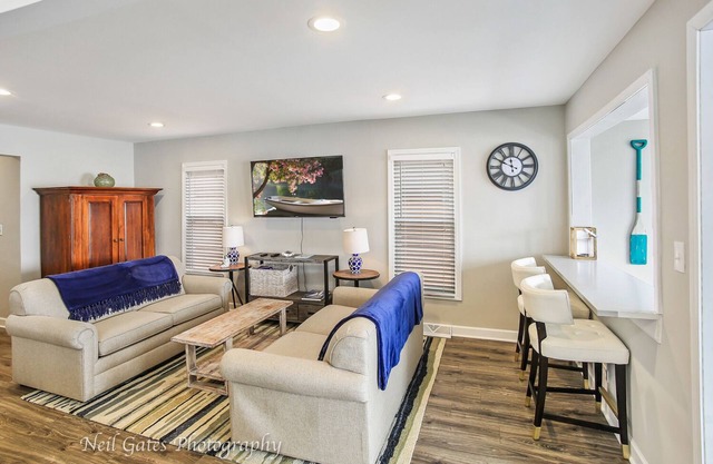 Lakefront Home on Fox Lake, IL under 90 minutes from Chicago!