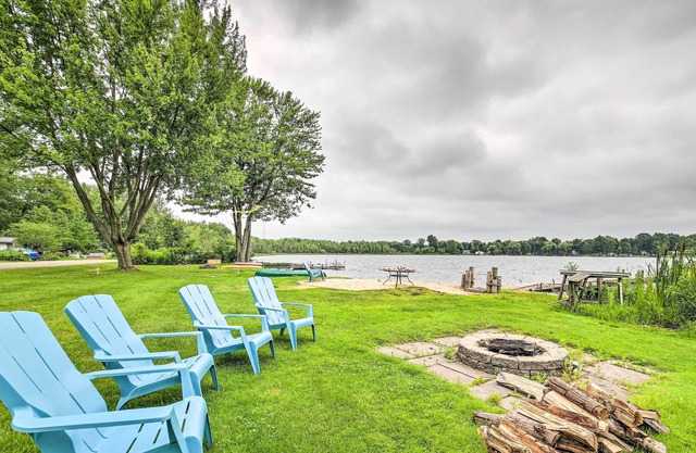 Lakefront Home w/ Dock & Grill ~ 8 Mi to Ada!