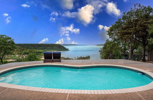 Lakefront House w/Pool & Private Beach