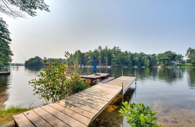 Lakefront Limerick Cottage with Private Beach!