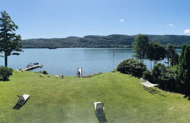 Lakefront Multifamily Retreat