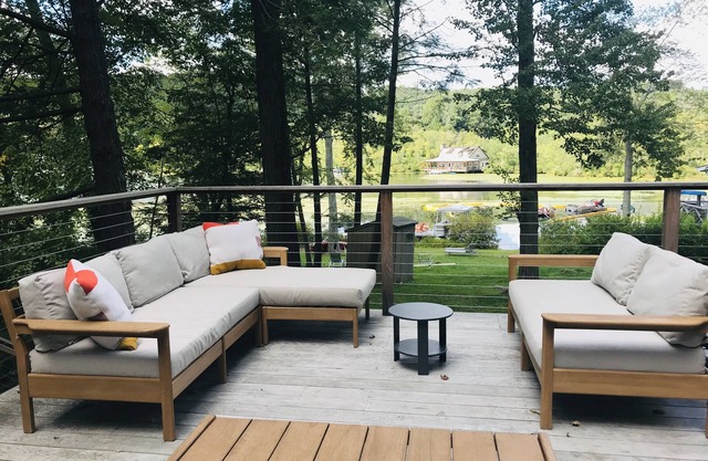 Lakefront/nature retreat, 50 miles from NYC, close to Le Chateau (South Salem