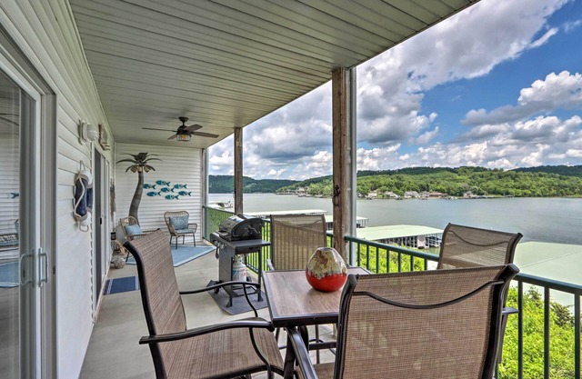 Lakefront Ozark Condo w/Balcony & Seasonal Pool!