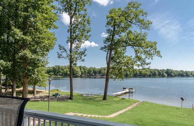 Lakefront Retreat in a Serene Country Setting