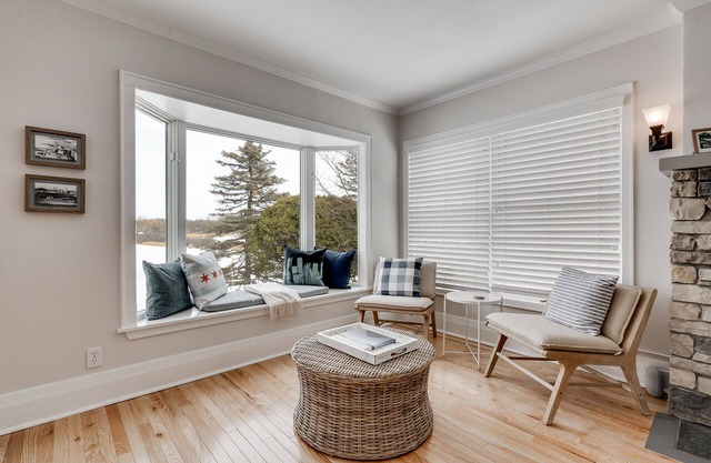 Lakefront Retreat