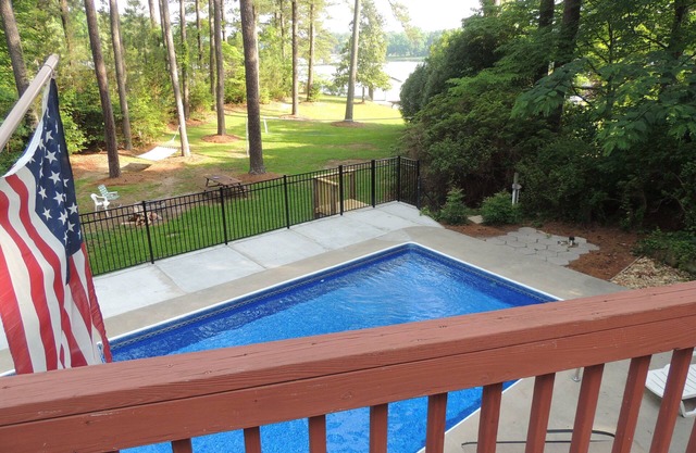 Lakefront with Private Swimming Pool
