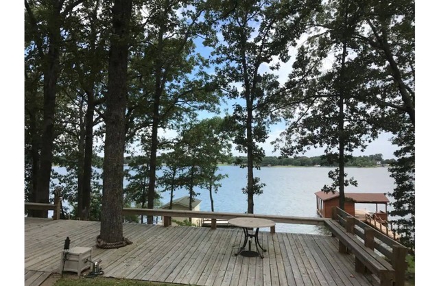 Lakehouse Getaway!