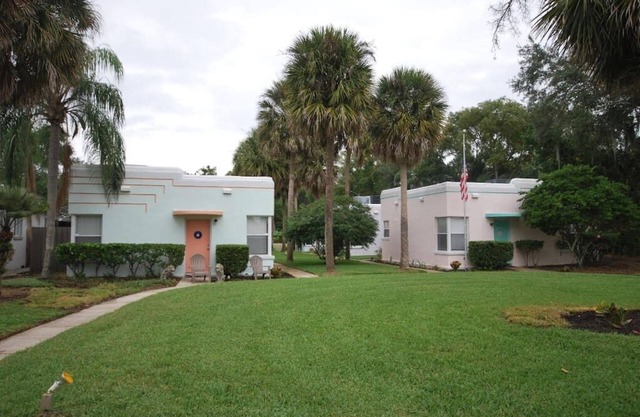 Lakeside - Lake Davis Art Deco Cottage 1C