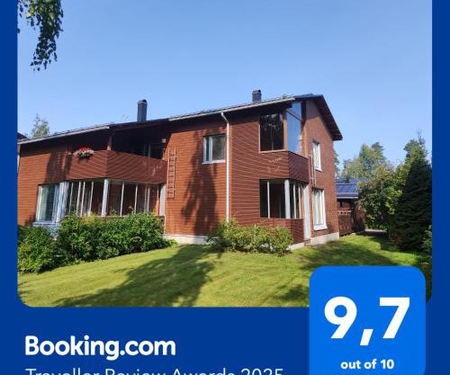 Lakeside Retreat near the University, with 2 free parking spots