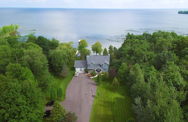 Lakeside Retreat on Cove Bay - Perfect for Families!