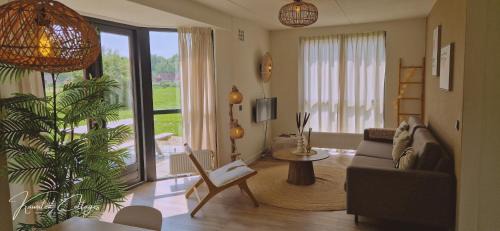 Lakeview 'Rotorua' 4-6 pers by Kawatea Cottages