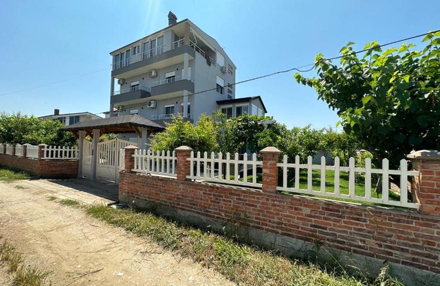 Lalzi Rental apartments