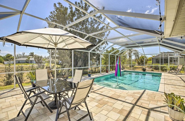 Lanai & Heated Pool: Stunning Cape Coral Getaway