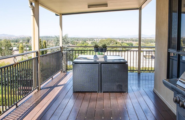 Lancaster. Your home away from home (min 2 nights)