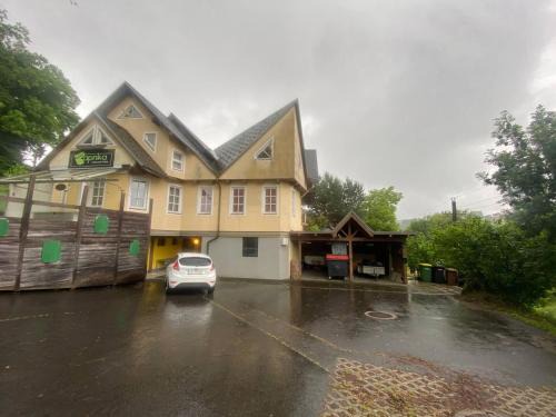Land-Wohnung Behr