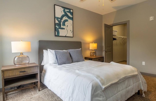 Landing at Branchwater - 2 Bedrooms in Downtown Vestavia Hills