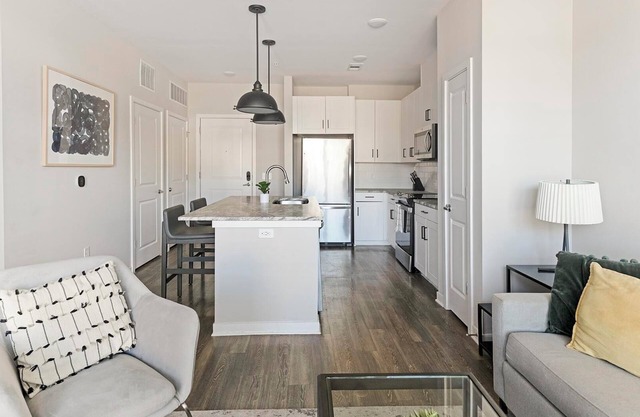 Landing at Laurel at Dry Creek - 1 Bedroom in E.