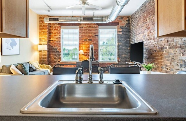 Landing at Mayton Transfer Lofts - 1 Bedroom in Downtown Petersburg