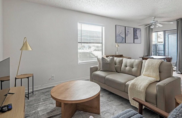 Landing at Mueller Flats - 2 Bedrooms in Windso.